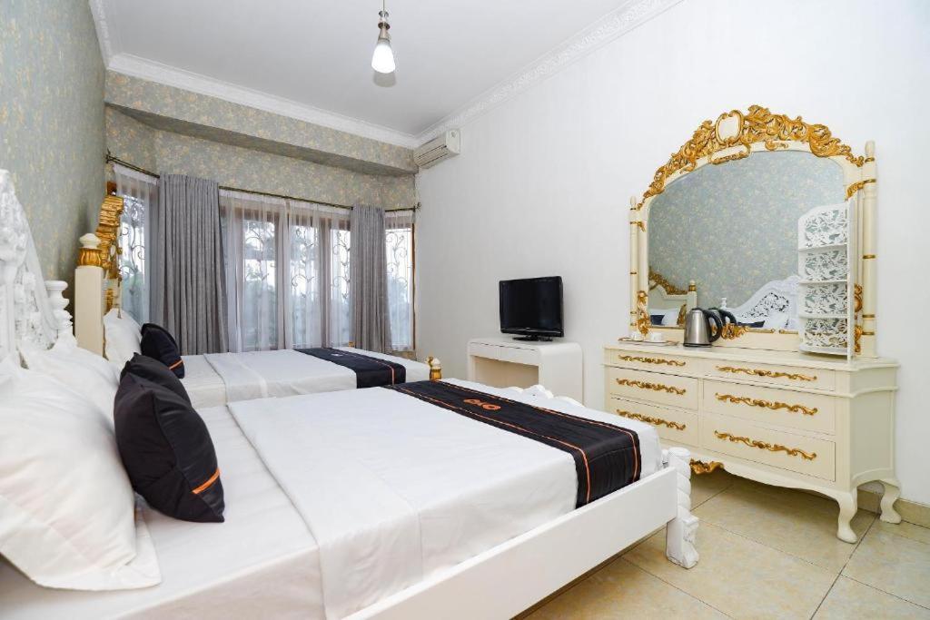 Guest House Gethsemane Salatiga Kültér fotó