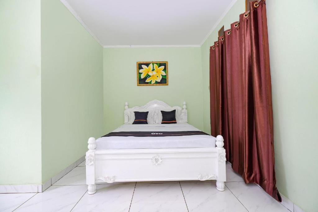 Guest House Gethsemane Salatiga Kültér fotó