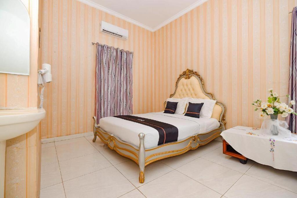 Guest House Gethsemane Salatiga Kültér fotó
